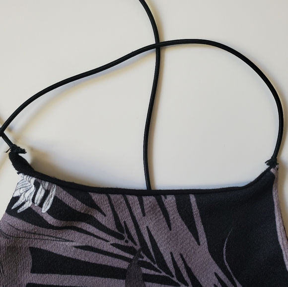 Boohoo Floral Romper - Picture 4 of 4